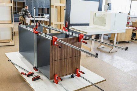 Leichte Korpuszwinge Bessey REVO KRE