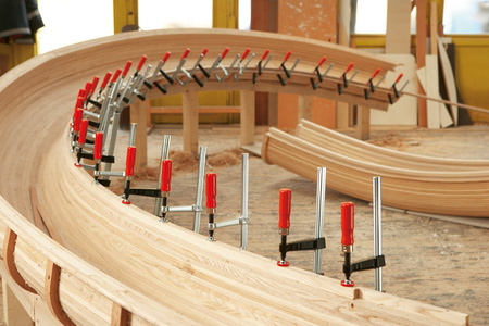 Temperguss-Schraubzwingen Bessey TG mit bewährtem Holzgriff