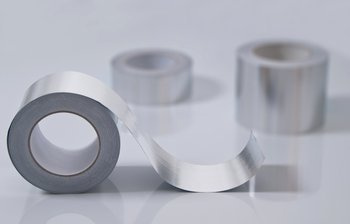 Einseitiges Aluminium Dichtband Parotec für metalisierte Dampfsperren