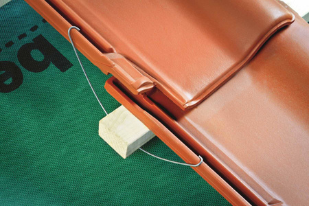Seitenfalzklammer TYP 417 für Tonziegel Parotec 