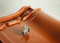Spezielle Sturmklammer für zugeschnittene Dachziegel PAROTEC Typ 513 Inox
