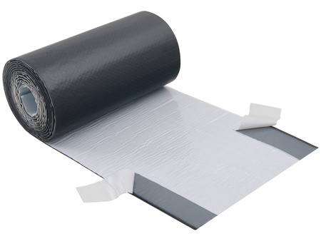 Kaminanschlussband aus armiertes EPDM, vollflächig mit Butylkleber bedeckt.